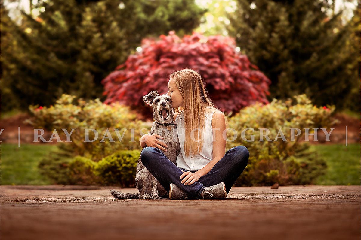 Senior Girl with dog by Louisville photographer Ray Davis Photography